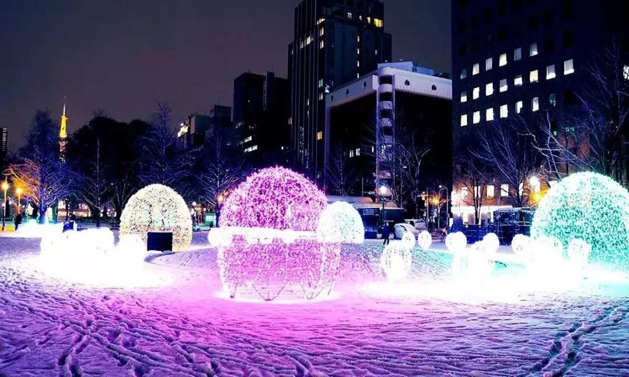 札幌白色灯光节开幕 共使用81万个led灯
